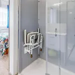 Amazing In With Wifi Руаян