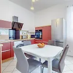 Amazing In With Wifi Апартаменти *