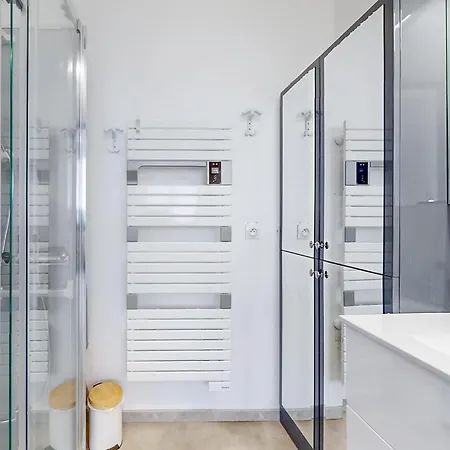 Apartment Awesome In With Wi-fi