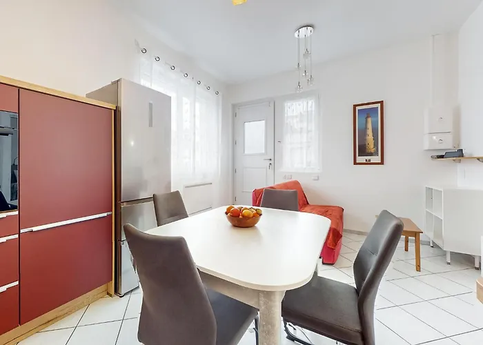 Appartement Awesome In With Wi-fi